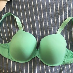 Mint Victoria’s Secret Bra